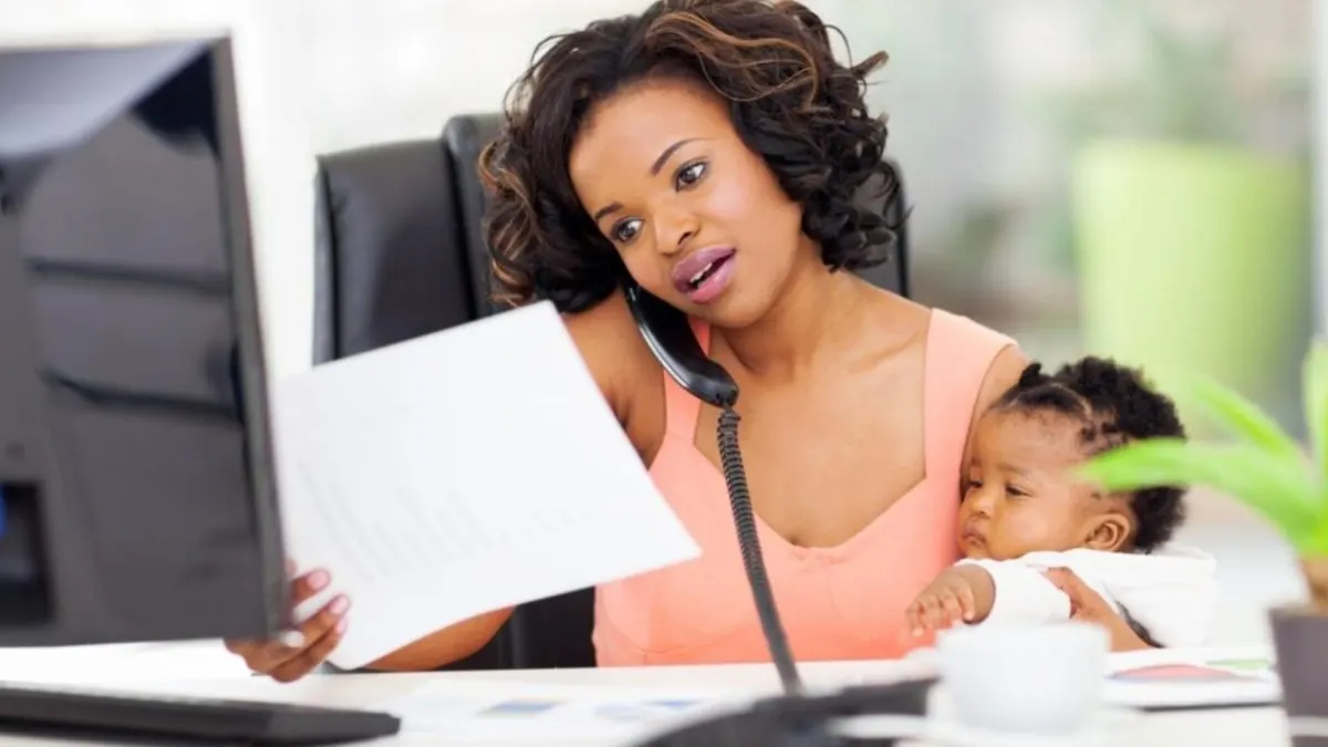 SHOULD A WOMAN BE A BREADWINNER